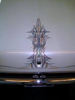 DETAIL - Trunk old school hand painted PINSTRIPING