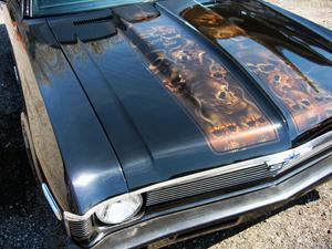 NOVA HOOD AIRBRUSHED SKULLS & STRIPES