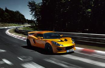 Lotus on the track before Pinstriping