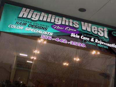 Horizontal Banners are available in printing or vinyl or hand painted